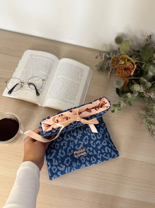 Pochette à livre - DENIM SAUVAGE (Rose)