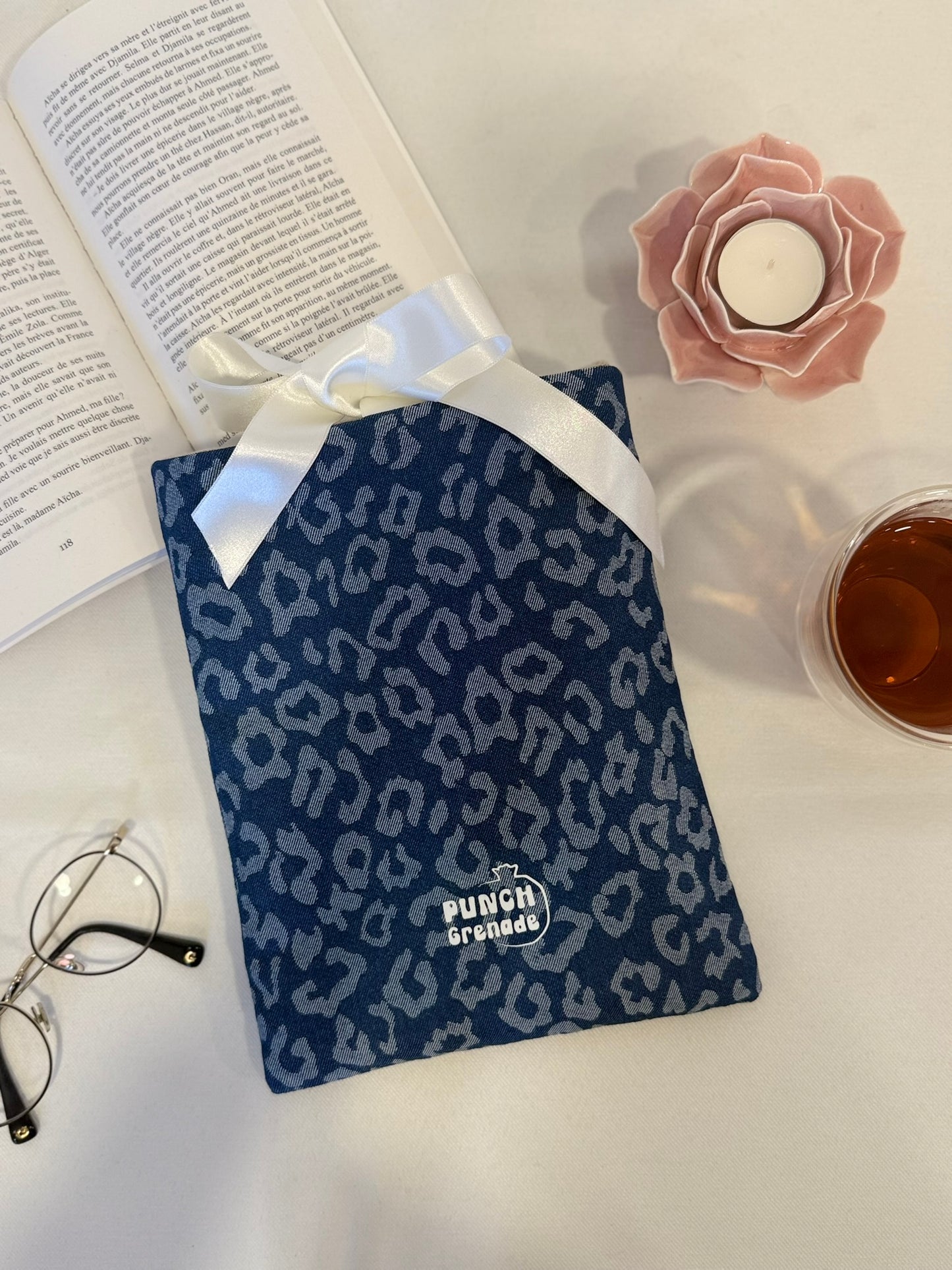 Pochette à livre - DENIM SAUVAGE (Blanche)